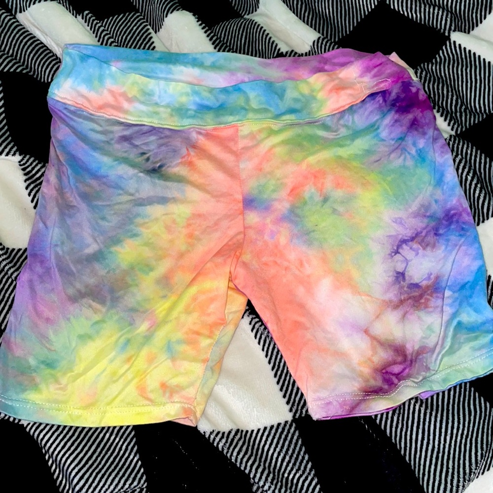 Soft colors and shorts!!